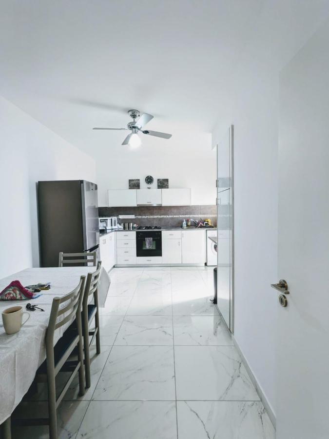 Diana Apartment Lemesós Eksteriør bilde